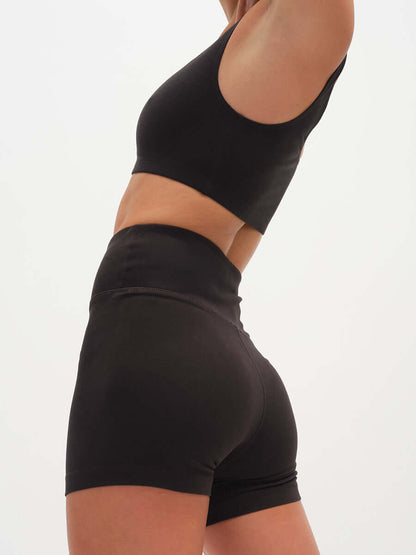 Echo 3.5" Short Black